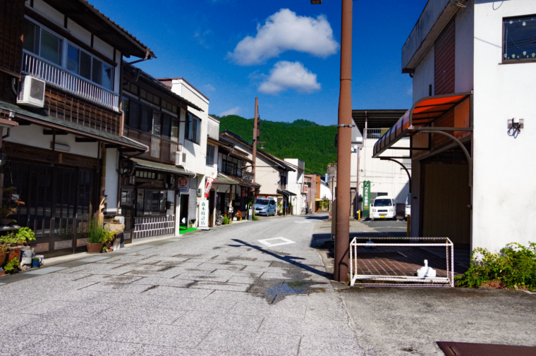 サテライトスタジオは勝山町並み保存地区にあります